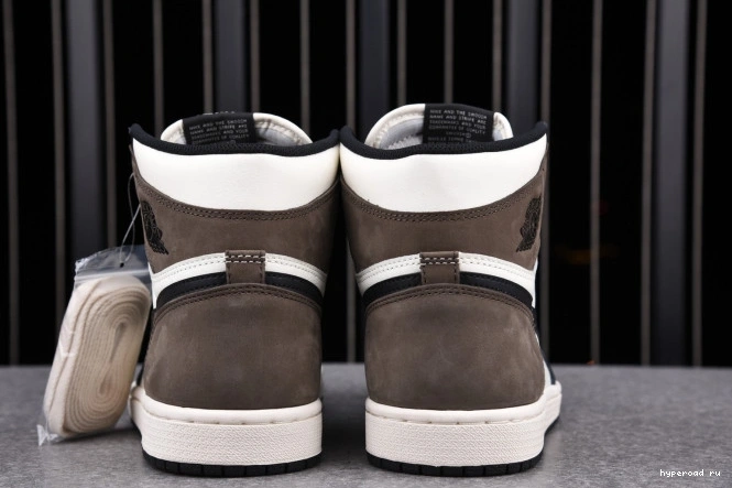 1 AIR JORDAN 555088-105 DARK MOCHA HIGH RETRO 0831